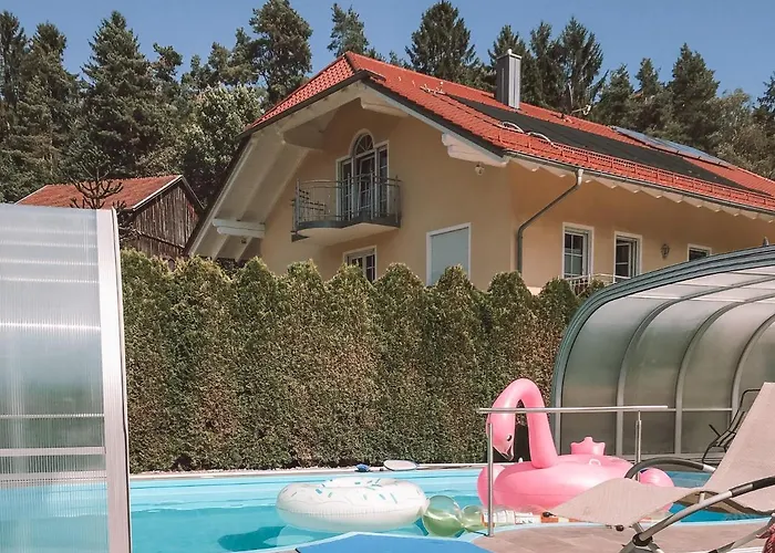 Panorama-Residenz, Mit Pool